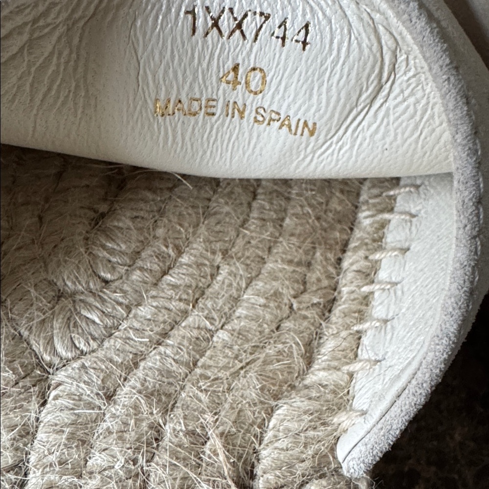 Prada suede light beige sandals flats slides gold gesso logo sz 40 - Picture 7 of 9